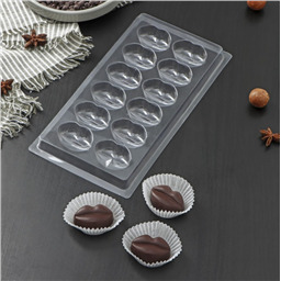 Форма для шоколада и конфет «Поцелуй», 12 ячеек, 22х11 см